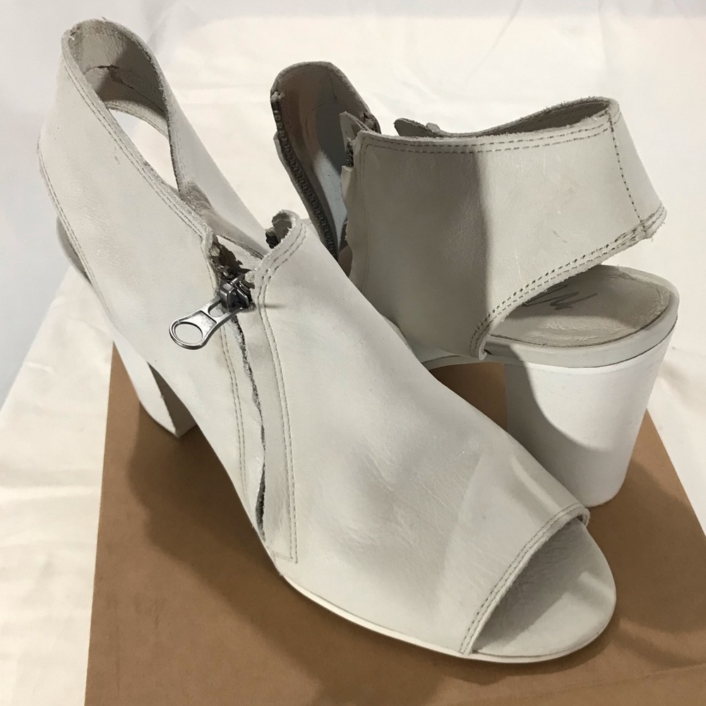 Off white sandals